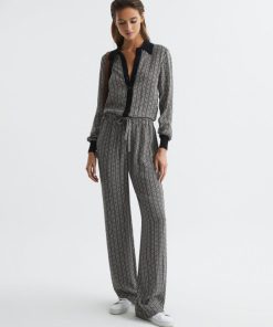 Attireforge.shopd2d2af6d9e 3