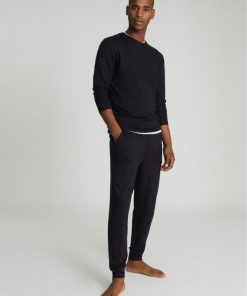 Attireforge.shopd42abfe182 1