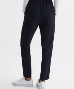 Attireforge.shopd5e4b1a629 5