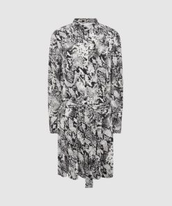 Attireforge.shopd85feb60b7 2