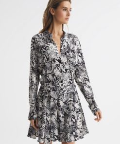 Attireforge.shopd85feb60b7 3