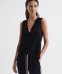 Attireforge.shopd94eaf9212 1