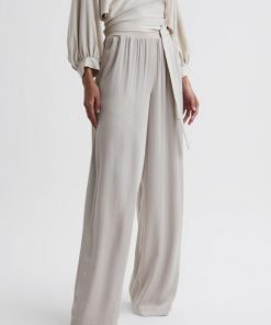 Attireforge.shope1b4e28572 1