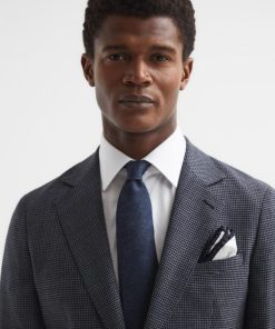 Attireforge.shope4270f20a0 4