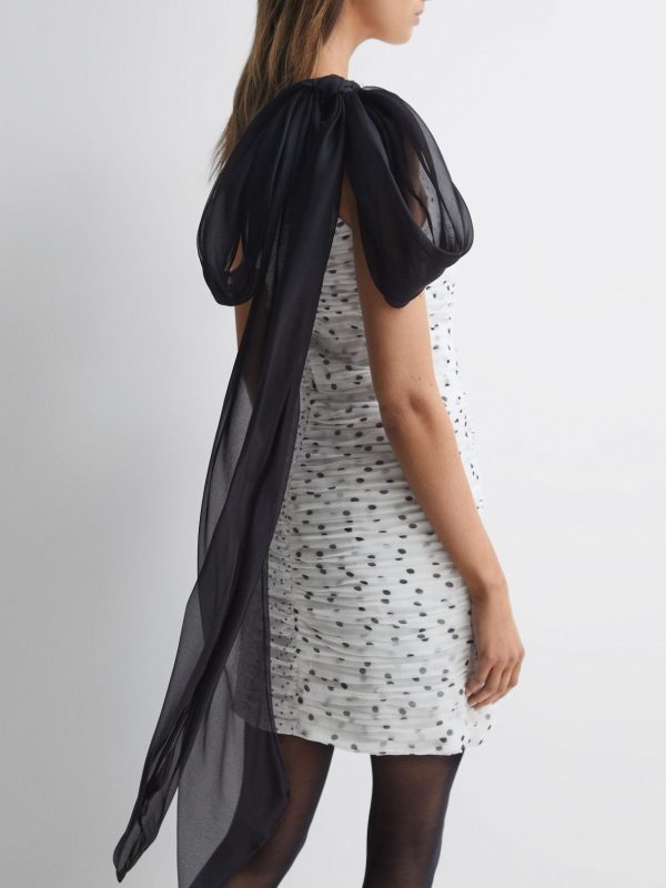 Attireforge.shope4ad422bff 3