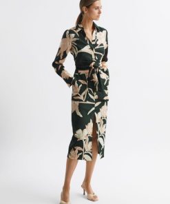 Attireforge.shope54fa852ff 5