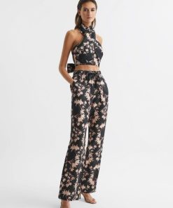 Attireforge.shope56e9b6b7a 3