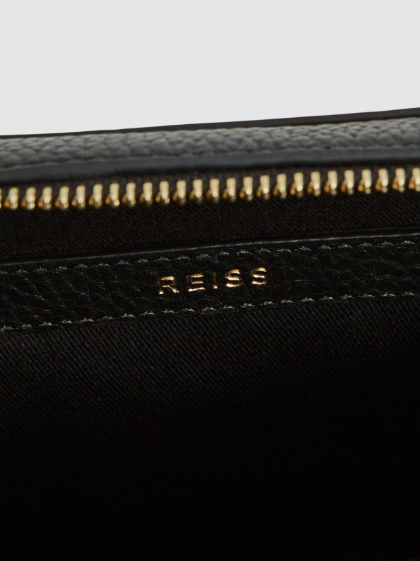 Attireforge.shopf40fb7ca76 5