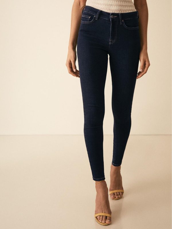 Attireforge.shopf4c8d22c84 4