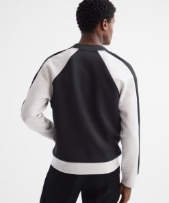 Attireforge.shopf84d732b9f 5